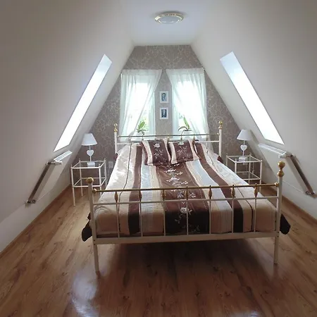 Apartman Apartament *